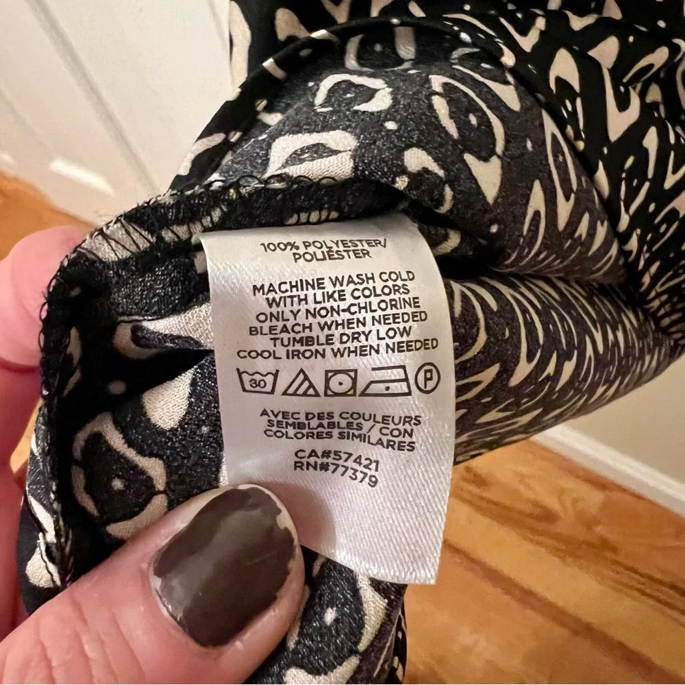 Ann Taylor Factory Black Print Ruffle Tank Top • Size Medium • NEW NO TAGS - Picture 7 of 7